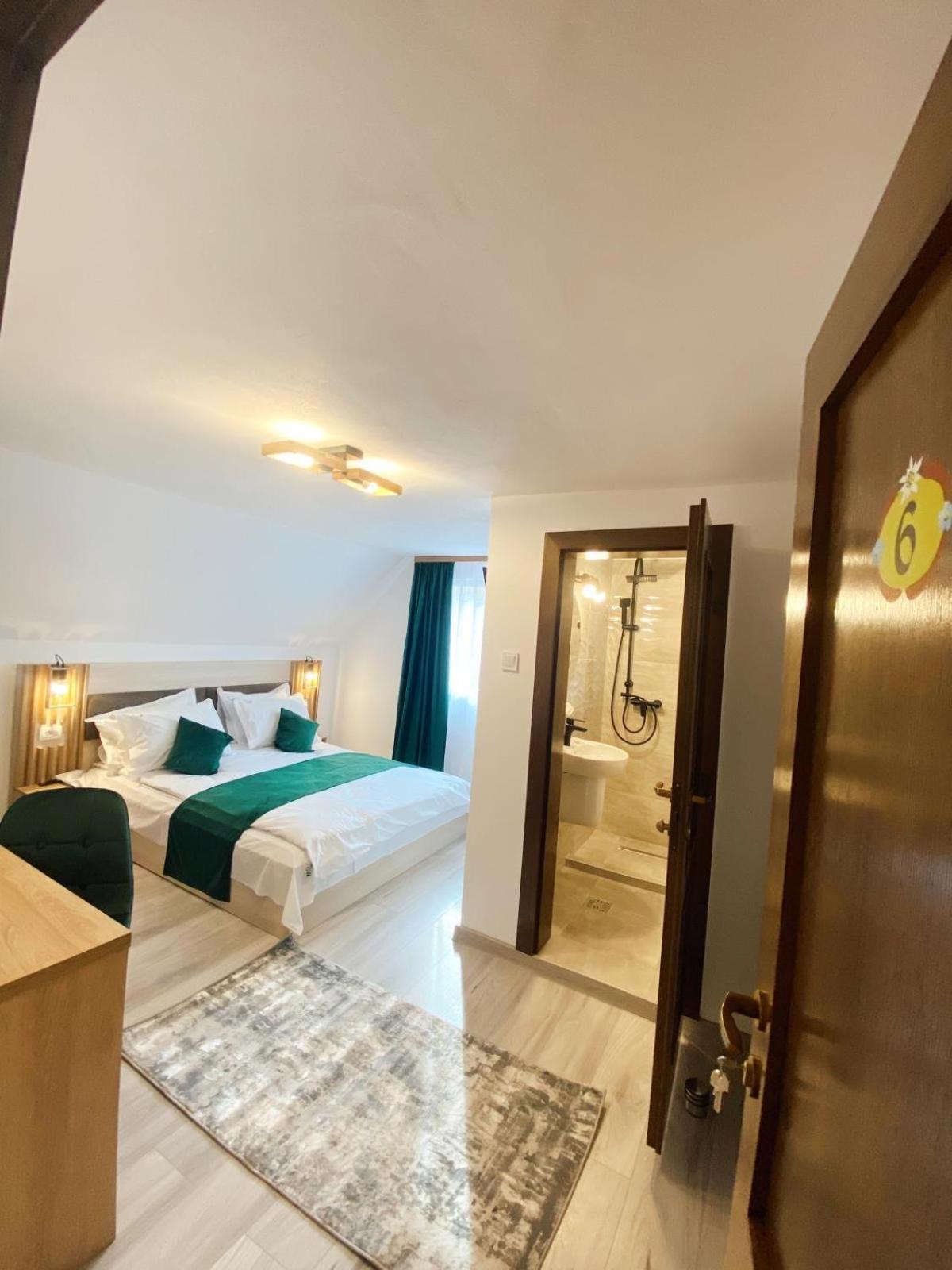 Regina Muntilor Spa&Confort Moeciu De Sus Exterior foto